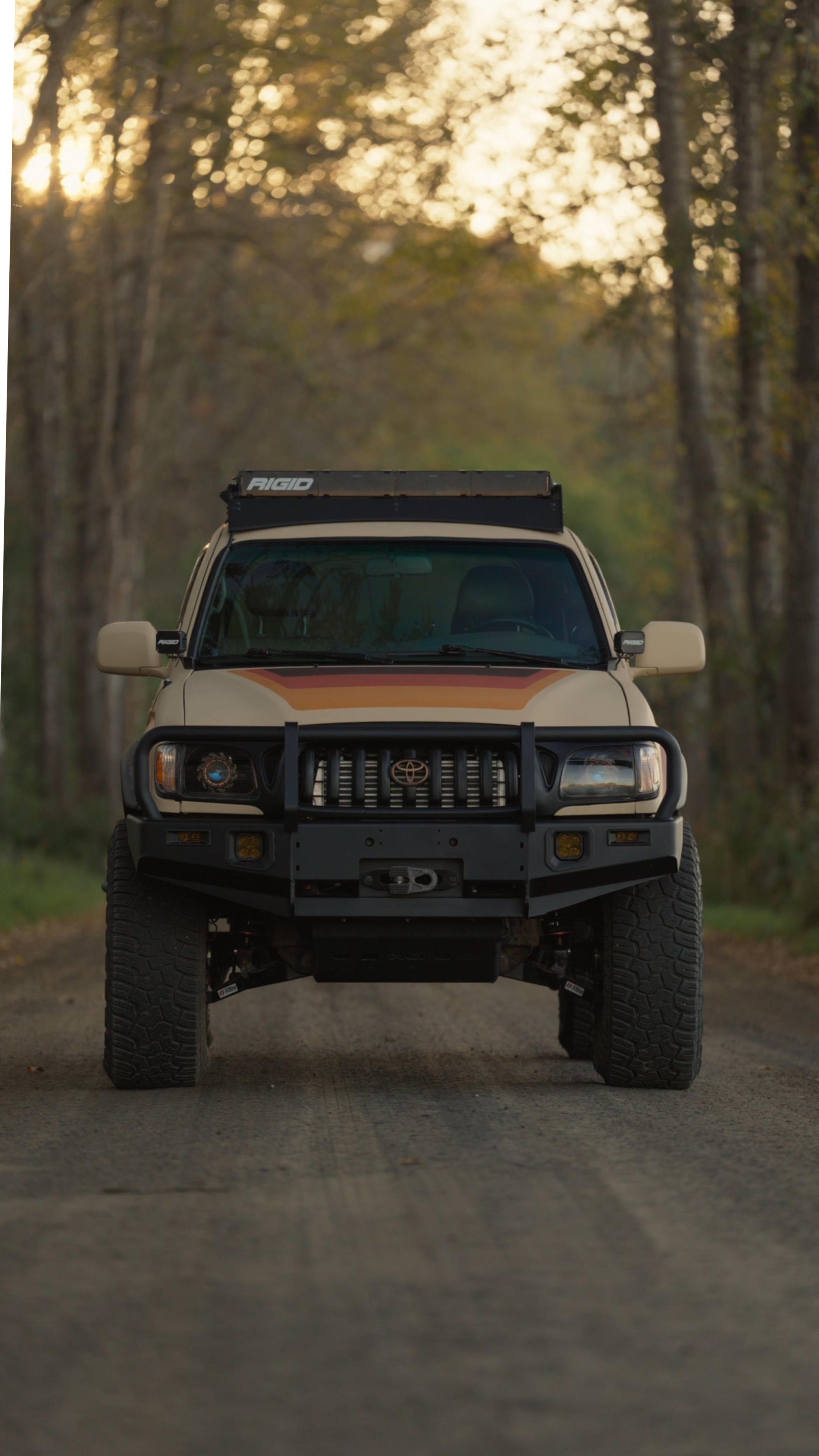 Rectangular Beacon Plus Kit for ARB mounted in signal light location on Toyota 4Runner